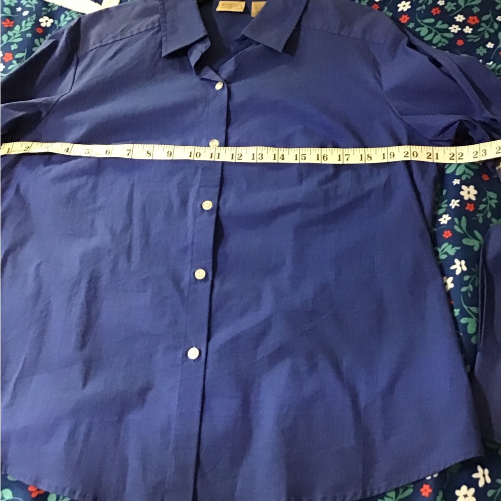 Women’s size large NWT long sleeve button down collared shirt /blouse - Picture 6 of 7